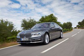 2016款宝马750Li