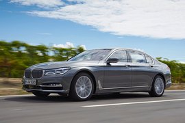 2016款宝马750Li