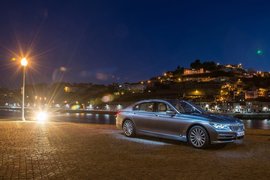 2016款宝马750Li