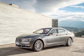 2016款宝马750Li
