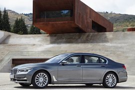 2016款宝马750Li