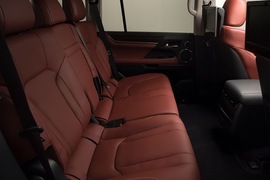 2016款雷克萨斯LX