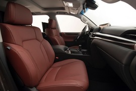 2016款雷克萨斯LX