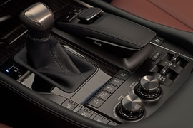 2016款雷克萨斯LX