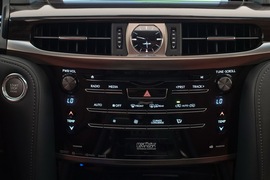 2016款雷克萨斯LX