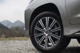 2016款雷克萨斯LX