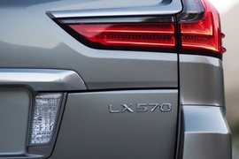 2016款雷克萨斯LX