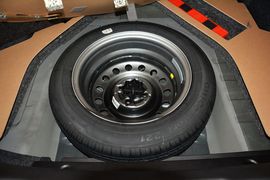 2014款吉利金刚1.5L手动进取型