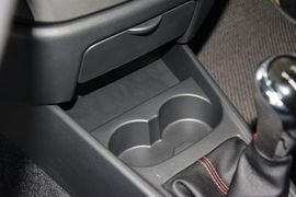 2014款吉利金刚1.5L手动进取型