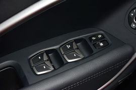 2015款现代全新胜达2.0T自动两驱智能型