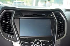 2015款现代全新胜达2.0T自动两驱智能型