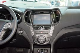 2015款现代全新胜达2.0T自动两驱智能型