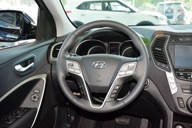 2015款现代全新胜达2.0T自动两驱智能型