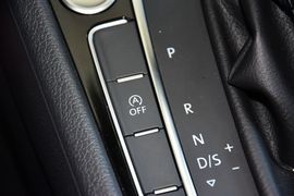 2015款大众高尔夫1.4TSI自动旗舰型