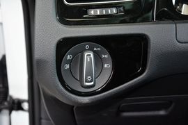 2015款大众高尔夫1.4TSI自动旗舰型