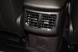 2013款福特蒙迪欧2.0L