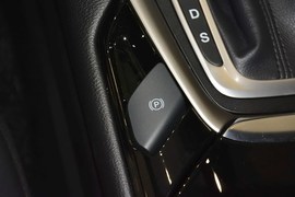 2013款福特蒙迪欧2.0L