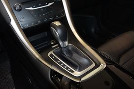 2013款福特蒙迪欧2.0L