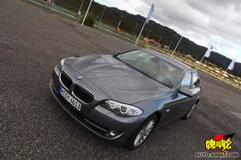 葡萄牙试驾2011款宝马5系轿车