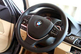 葡萄牙试驾2011款宝马5系轿车