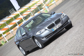 葡萄牙试驾2011款宝马5系轿车