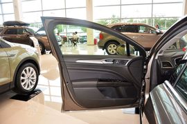2013款福特蒙迪欧2.0L