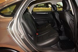 2013款福特蒙迪欧2.0L