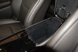 2013款福特蒙迪欧2.0L