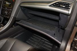 2013款福特蒙迪欧2.0L