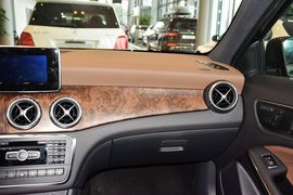 2015款奔驰GLA260
