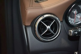 2015款奔驰GLA260