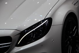 奔驰C63