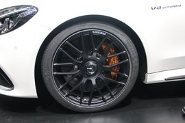 奔驰C63