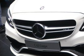 奔驰C63