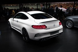 奔驰C63