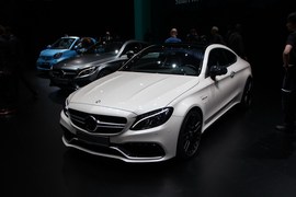 奔驰C63