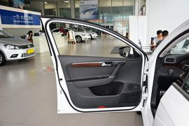 2015款大众迈腾1.8TSI豪华型