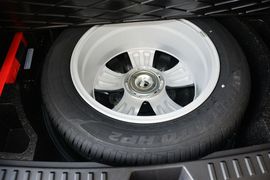 2015款奔腾X80