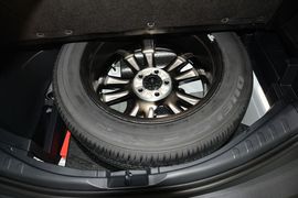 2015款丰田RAV4