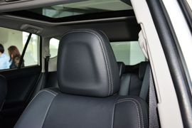 2015款丰田RAV4