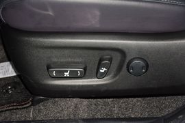 2015款丰田RAV4