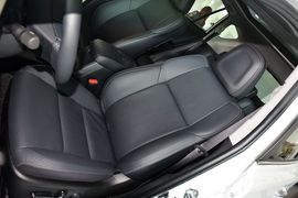 2015款丰田RAV4