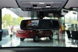 2015款丰田RAV4