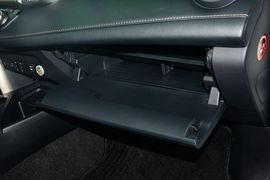 2015款丰田RAV4