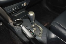2015款丰田RAV4