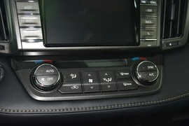 2015款丰田RAV4