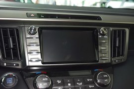 2015款丰田RAV4