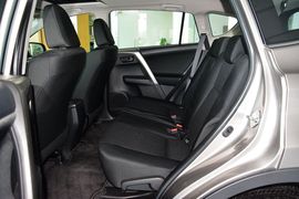2015款丰田RAV4
