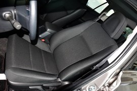2015款丰田RAV4