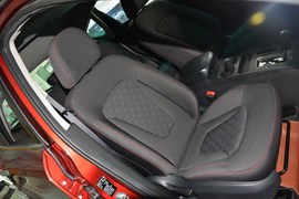 2015款奔腾X80
